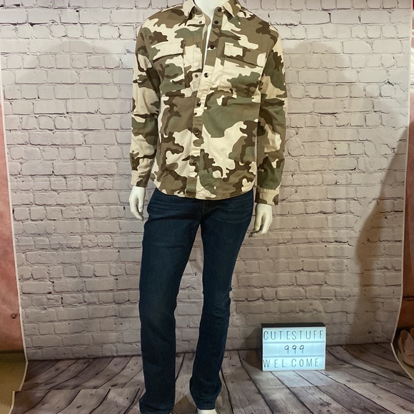 NWT brand new with tag Camouflage Print Men Shacket - Picture 3 of 7